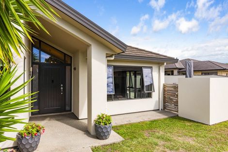 Photo of property in 28 Cottonwood Close, Paraparaumu Beach, Paraparaumu, 5032