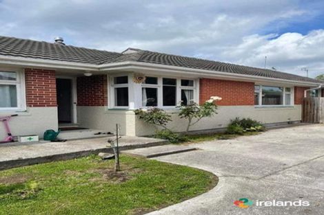 Photo of property in 70 Dunedin Street, Redwood, Christchurch, 8051