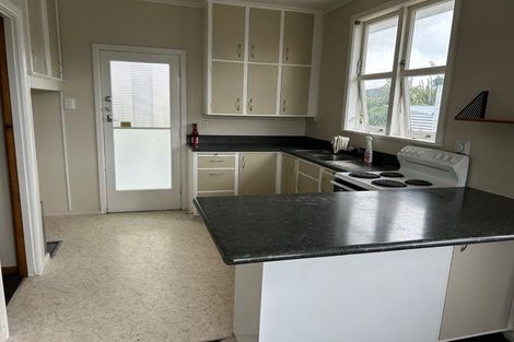 Photo of property in 1212 Willowpark Road North, Mayfair, Hastings, 4122