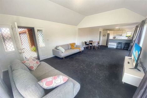 Photo of property in 1/50 Ambleside Drive, Burnside, Christchurch, 8053
