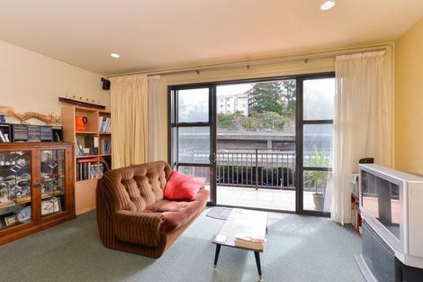 Photo of property in Atrium Apartments, 2r/154 The Terrace, Wellington Central, Wellington, 6011