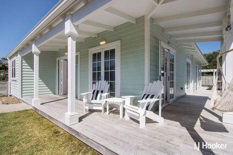 Photo of property in 30 Papaunahi Road, Bowentown, Waihi Beach, 3177