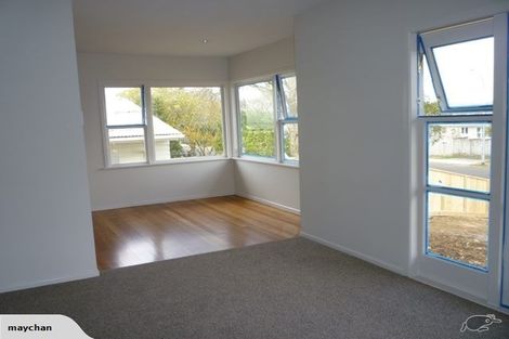 Photo of property in 111 Ennis Avenue, Pakuranga Heights, Auckland, 2010
