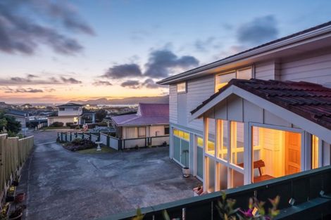 Photo of property in 8 Dallas Court, Miramar, Wellington, 6022