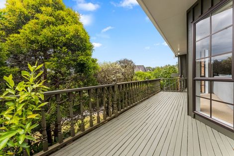 Photo of property in 25 Homewood Place, Chatswood, Auckland, 0626