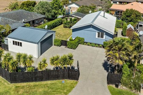 Photo of property in 10 Lowburn Avenue, Waipu, 0510