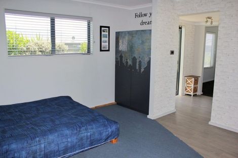 Photo of property in 12 Cunaris Way, Te Anau, 9600