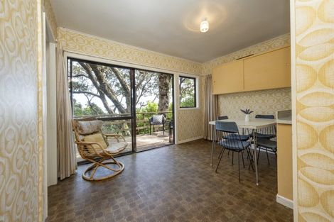 Photo of property in 59 North Piha Road, Piha, 0772