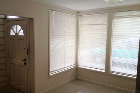 Photo of property in 352 Lake Road, Takapuna, Auckland, 0622