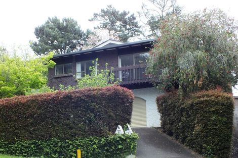 Photo of property in 1/19 Saddleback Rise, Murrays Bay, Auckland, 0630