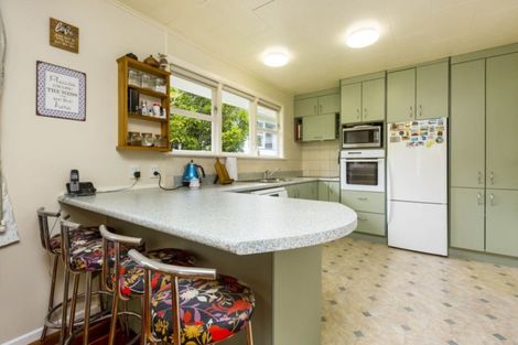 Photo of property in 26 Fendalton Crescent, Pinehaven, Upper Hutt, 5019