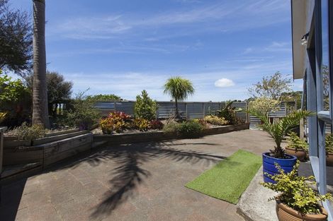 Photo of property in 300 State Highway 10, Cable Bay, 0420