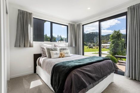 Photo of property in 18 Pinnacles Lane, Pauanui, 3579