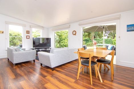 Photo of property in 11 Colombo Street, Hokowhitu, Palmerston North, 4410