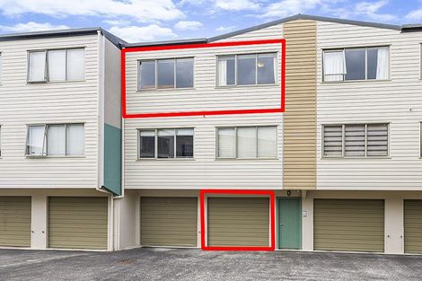 Photo of property in The Haven, 12/120 Beach Haven Road, Beach Haven, Auckland, 0626