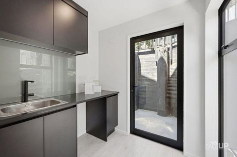 Photo of property in 111d Woodglen Road, Glen Eden, Auckland, 0602