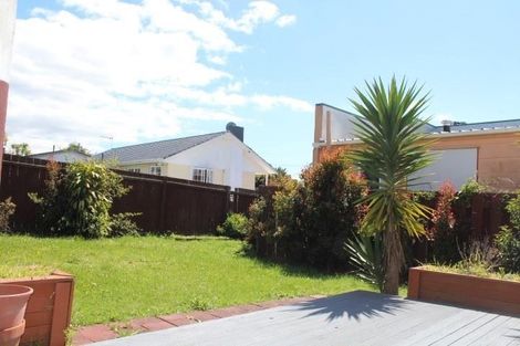 Photo of property in 2/10 Rewa Street, New Lynn, Auckland, 0600