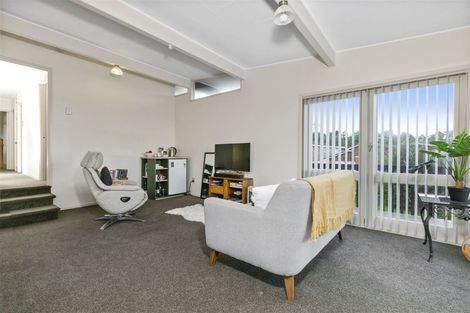Photo of property in 2/59 Hillsborough Road, Hillsborough, Auckland, 1042