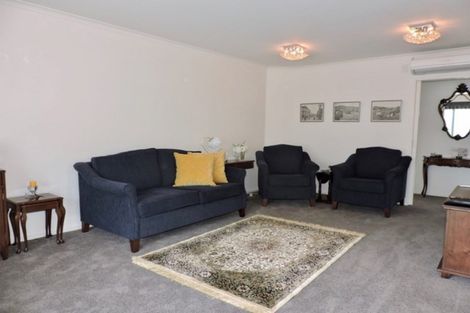 Photo of property in Redwood Village, 28/42 Main Road, Tawa, Wellington, 5028
