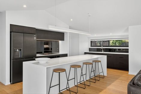 Photo of property in 11a Weston Road, St Albans, Christchurch, 8052