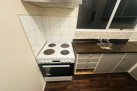 Photo of property in 2/264 Wellington Road, Wainuiomata, Lower Hutt, 5014