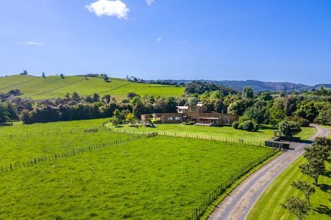 Photo of property in 69 Clevedon Kawakawa Road, Clevedon, Papakura, 2585