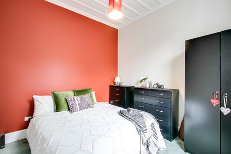 Photo of property in 85 Milton Road, Bluff Hill, Napier, 4110