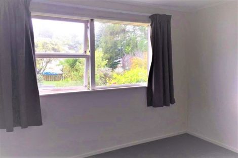 Photo of property in 2/16a Sunnynook Road, Sunnynook, Auckland, 0620