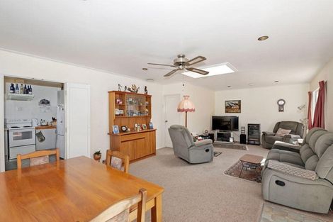 Photo of property in 1/28 Nikau Street, New Lynn, Auckland, 0600