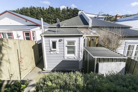 Photo of property in 11 Royal Street, Berhampore, Wellington, 6023