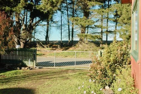 Photo of property in 12 Chamberlain Avenue, Amberley, 7481