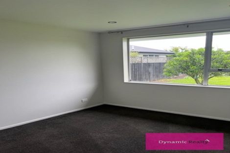 Photo of property in 15 Royal Park Drive, Parklands, Christchurch, 8083