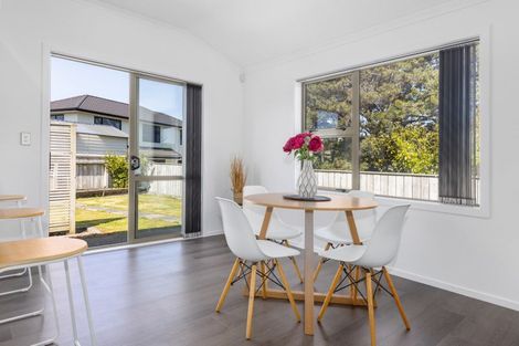 Photo of property in 17 Tasman Close, Aotea, Porirua, 5024