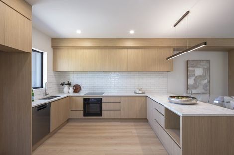 Photo of property in 1 Rengarenga Rise, Fairview Heights, Auckland, 0632