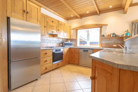Photo of property in 327 Wanganui Flat Road, Harihari, 7884