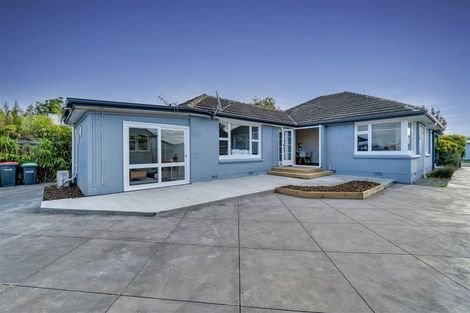 Photo of property in 102 Bassett Street, Burwood, Christchurch, 8083