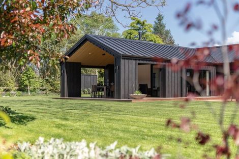 Photo of property in 1 De La Mare Drive, Leamington, Cambridge, 3432