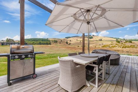 Photo of property in 6 The Fairways, Kinloch, Taupo, 3377