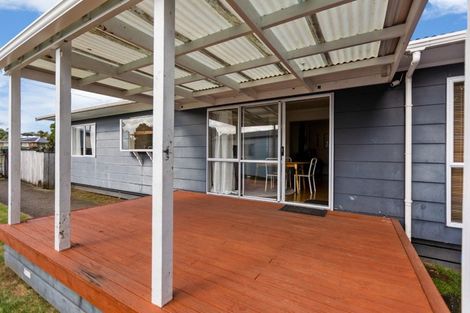 Photo of property in 98 Oxford Road, Okato, 4335