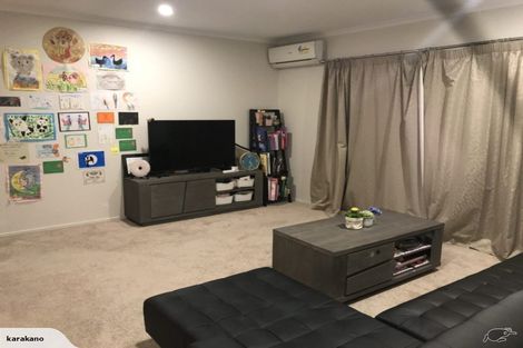 Photo of property in 9 Ettrick Lane, Papakura, 2110