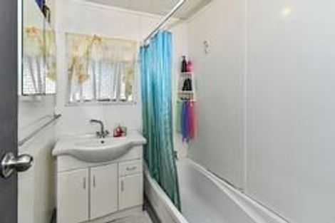 Photo of property in 13 Dunstan Place, Otara, Auckland, 2023