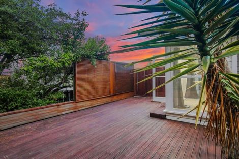 Photo of property in 21 Mcquarrie Avenue, Wattle Downs, Auckland, 2103