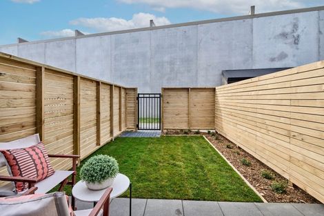 Photo of property in 11 Ara Paiwhenua, Tawa, Wellington, 5028