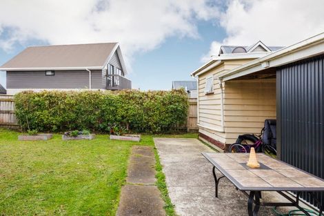 Photo of property in 12 Fitzroy Street, Terrace End, Palmerston North, 4410