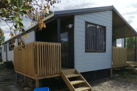 Photo of property in 990 Papamoa Beach Road, Papamoa Beach, Papamoa, 3118