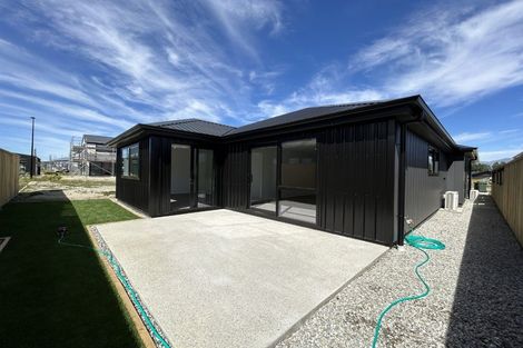 Photo of property in 5 Shoveler Road, Jacks Point, 9371