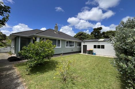 Photo of property in 29 Glenpark Avenue, Frankleigh Park, New Plymouth, 4310