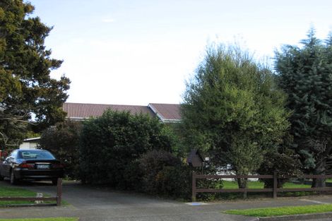 Photo of property in 38 Highbury Drive, Levin, 5510