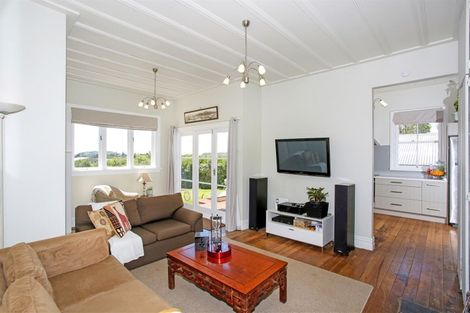Photo of property in 1 Rifle Range Road, Pukekohe, 2676