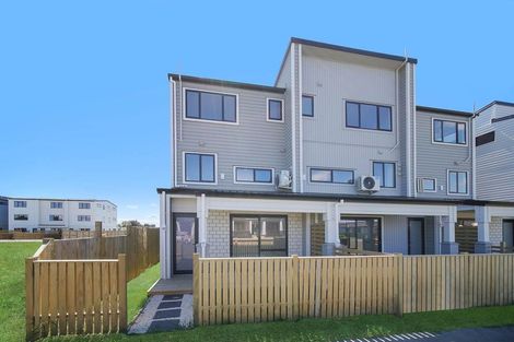 Photo of property in 19 Auranga Drive, Karaka, Papakura, 2113